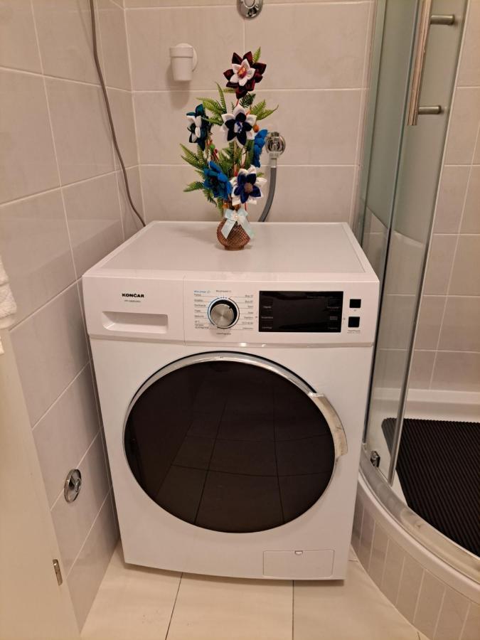 Mariposa, Apartment With Balcony, Private Parking In The Garage, Near The Biggest Shopping Center Mall Of Split Zewnętrze zdjęcie